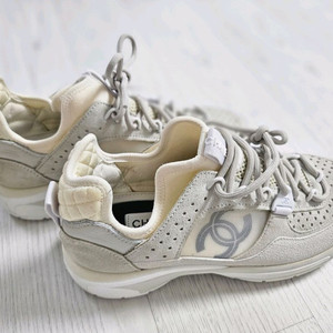 정품샤넬럭셔리 스니커즈