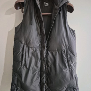 자라 여성 롱패딩조끼 M사이즈