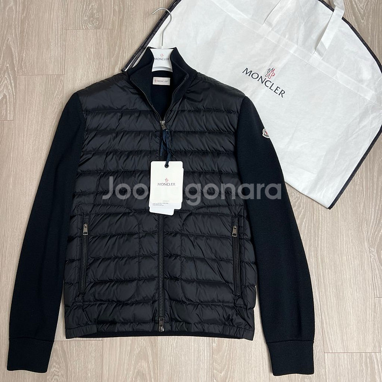 [블랙 L/새상품급] 몽클레어 김현우 니트패딩 트리콧 풀구성--0