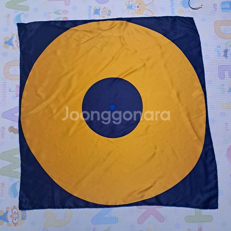 정품 에르메스 실크 스카프 카레 70--0