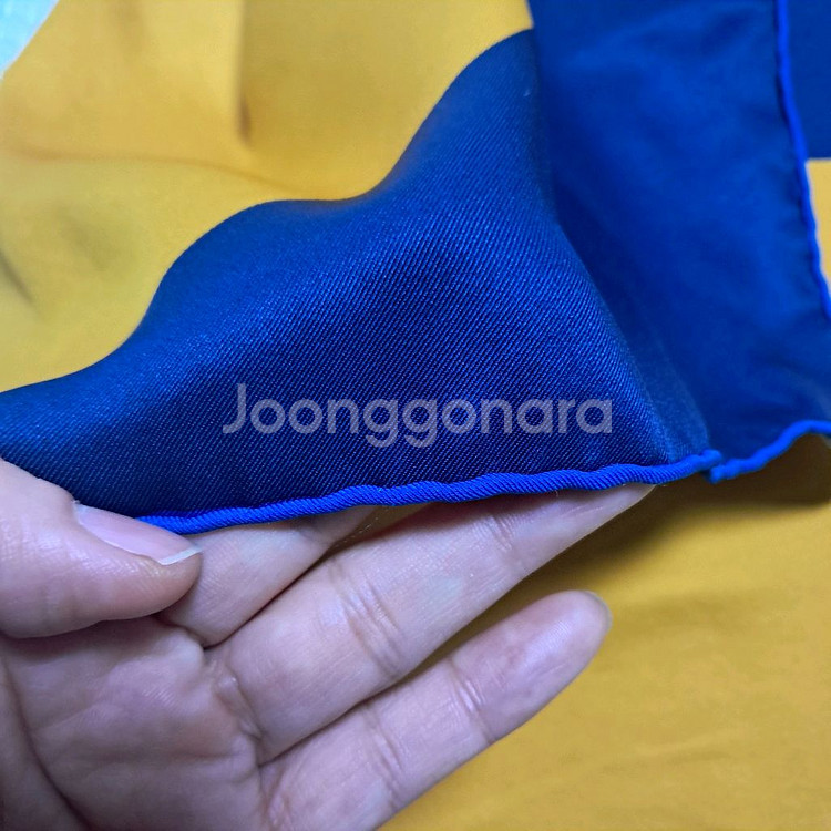 정품 에르메스 실크 스카프 카레 70--6