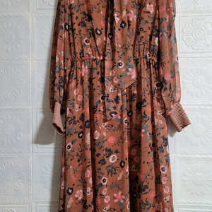 써스데이아일랜드 타이 롱원피스