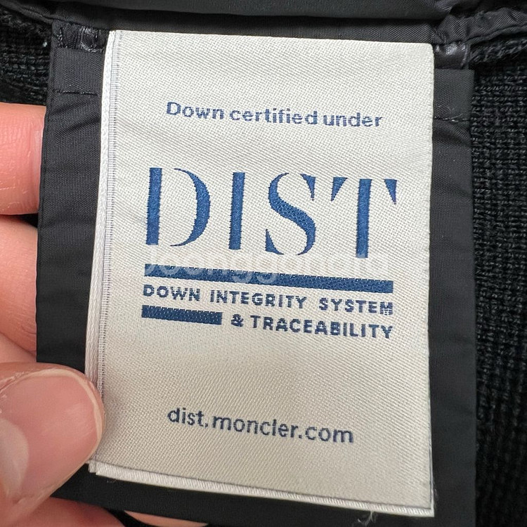 [블랙 L/새상품급]22F/W몽클레어 김현우 니트패딩 트리콧 풀구성--4