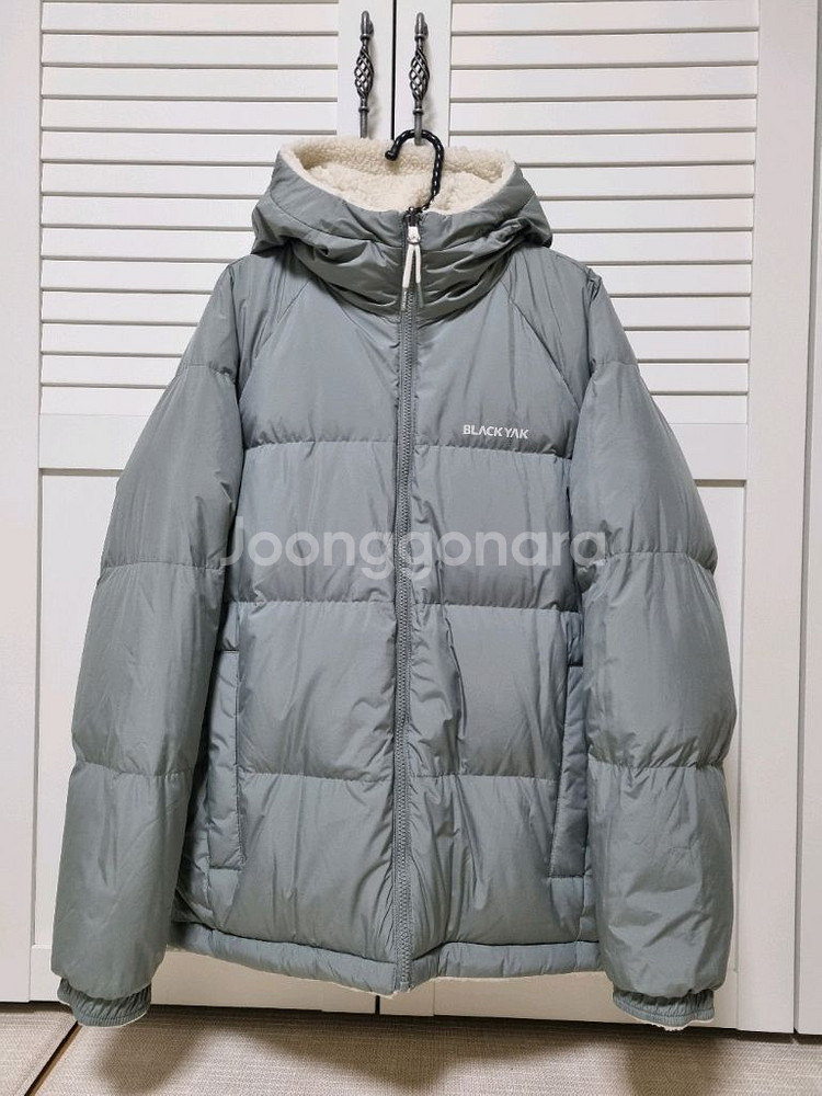 (거의새옷상태)블랙야크 마카롱 리버서블 다운점퍼.95.크림색--3