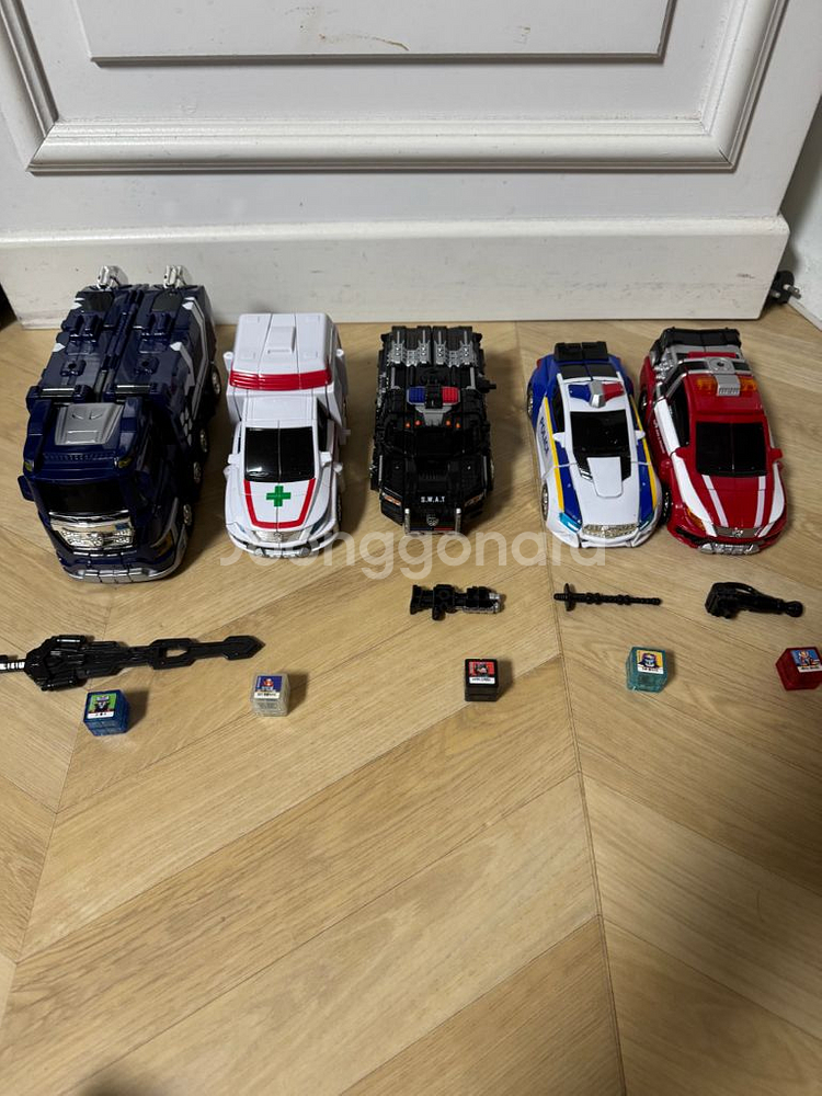 헬로카봇 펜타스톰X (로봇 별 큐브 및 무기포함)--0