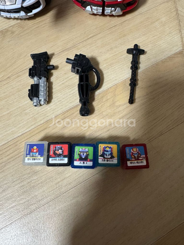 헬로카봇 펜타스톰X (로봇 별 큐브 및 무기포함)--2