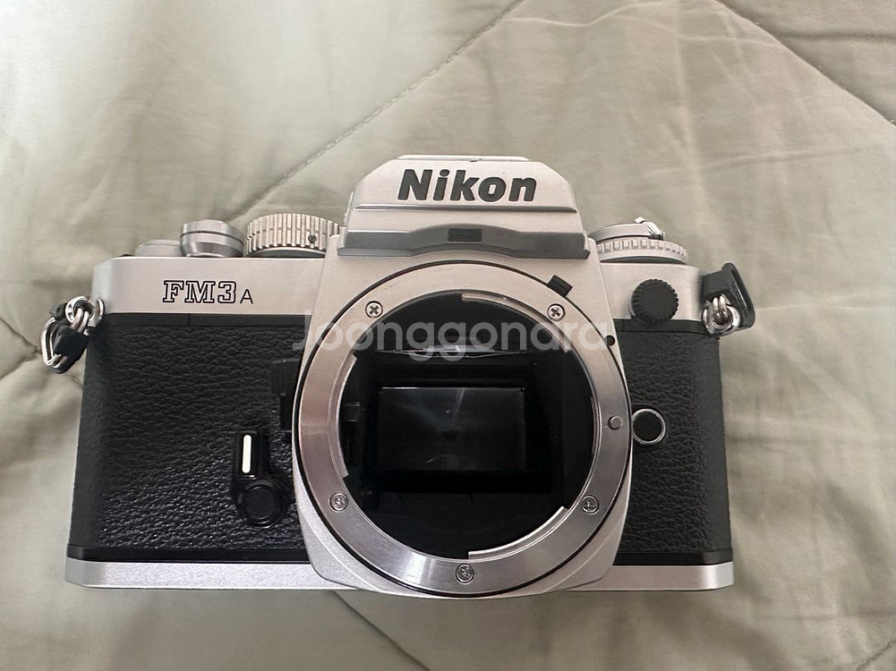 니콘 FM3A 필름카메라 실버 바디만 판매합니다~--0