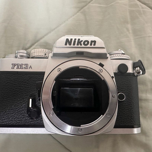 니콘 FM3A 필름카메라 실버 바디만 판매합니다~