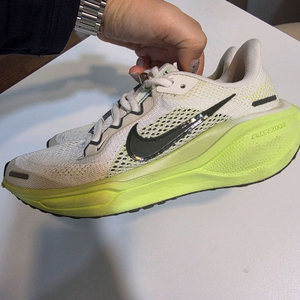 나이키키즈 운동화 US 1Y (200)