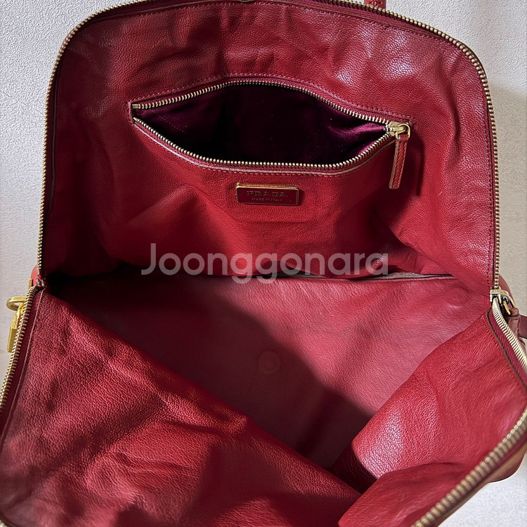 프라다 레더 삼각로고 레더 토트백--8