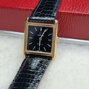 오메가 드빌 탱크 블랙 다이얼 핸드와인딩 여성 시계