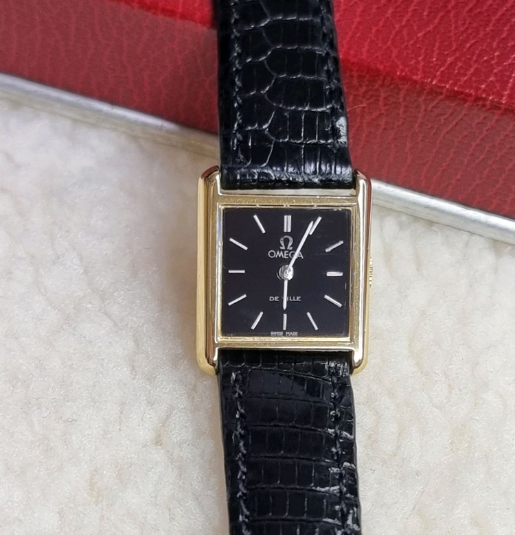 오메가 드빌 탱크 블랙 다이얼 핸드와인딩 여성 시계--1