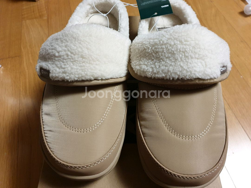 네파 패딩 털슬리퍼 사이즈270 새상품--2