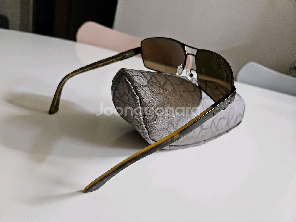 CK 캘빈클라인 선그라스--7