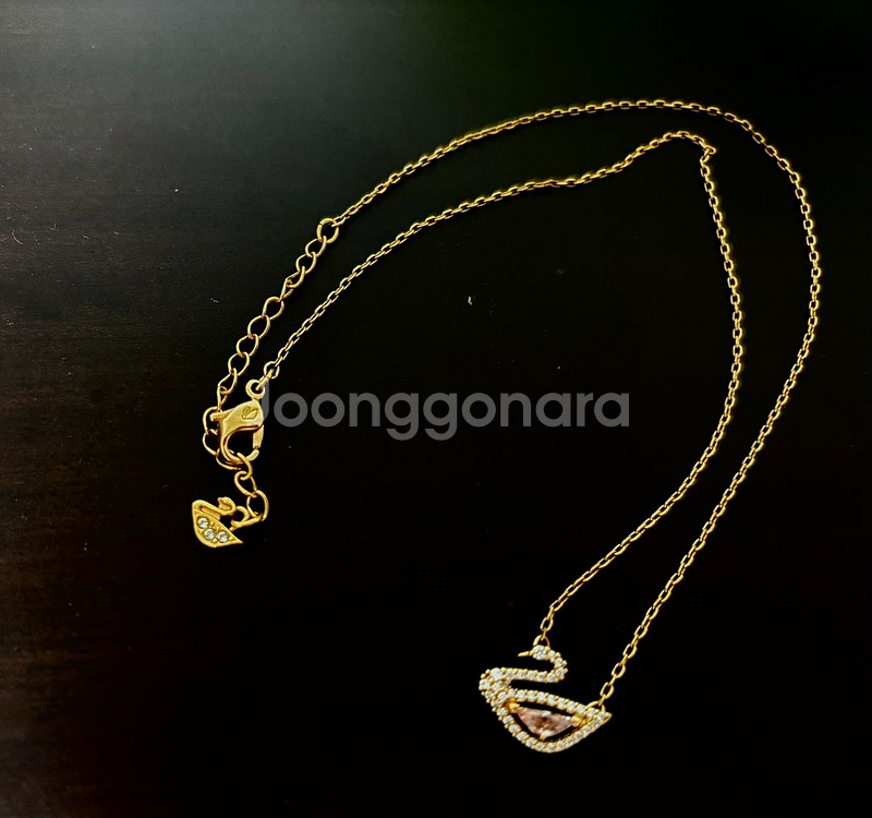 스와로브스키 다즐링스완 목걸이--1