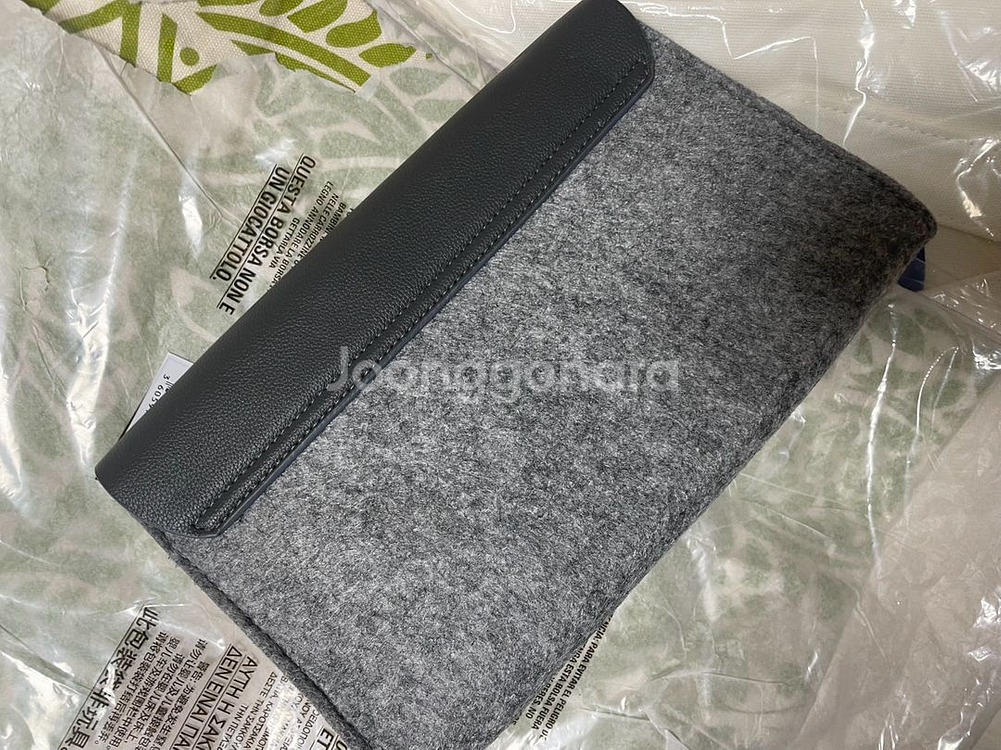 라프레리 파우치--1