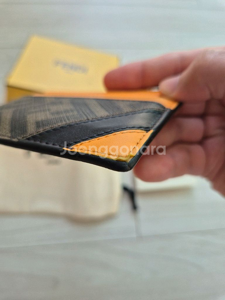 펜디 중고 카드지갑 판매--3