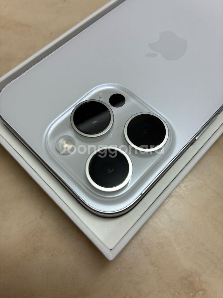 4개월사용 아이폰16프로 256gb 화이트--5