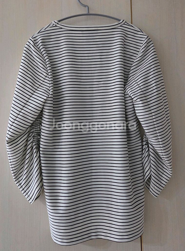 도나카란 뉴욕 스트라이프 셔링 티셔츠--4