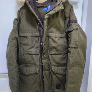 아디다스 야상스타일 패딩 점퍼 105