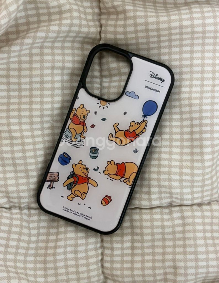 디자인스킨 (디즈니정품) 곰돌이 푸 아이폰16 케이스--1