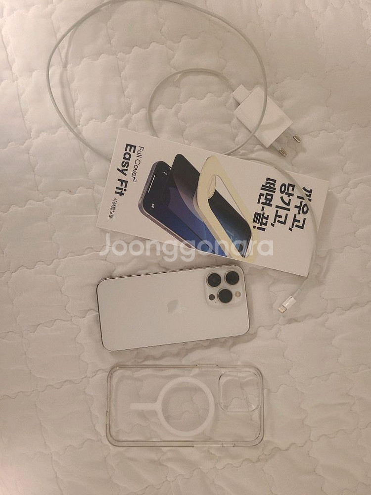 아이폰13프로 256G S급(정품 충전기, 케이스, 사생활보호필름 포함)--0