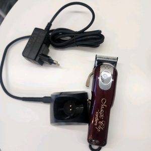 무선 클리퍼 왈정품 충전기 짹다있어요