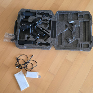 DJI 로닌 SC 짐벌 + 포커스 휠