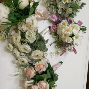 부케. 웨딩 조화5개. 일괄. 택포2만원에. 판매