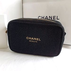 샤넬 홀리데이 파우치 글리터 블랙