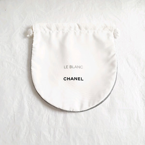 샤넬 르블랑 파우치 복조리 미니파우치