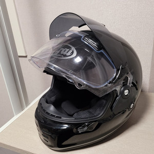 아라이 라피드네오 블랙유광 팝니다