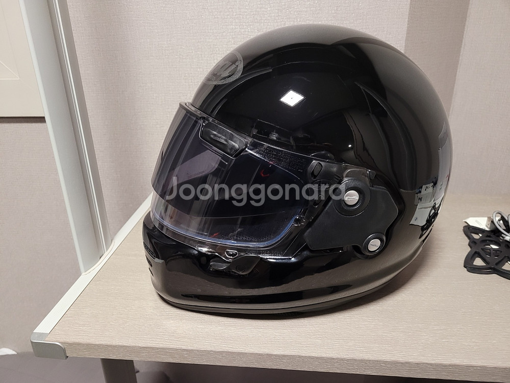 아라이 라피드네오 블랙유광 팝니다--2