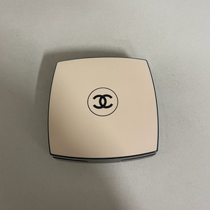 샤넬 아이섀도우 팔레트 레베쥬웜