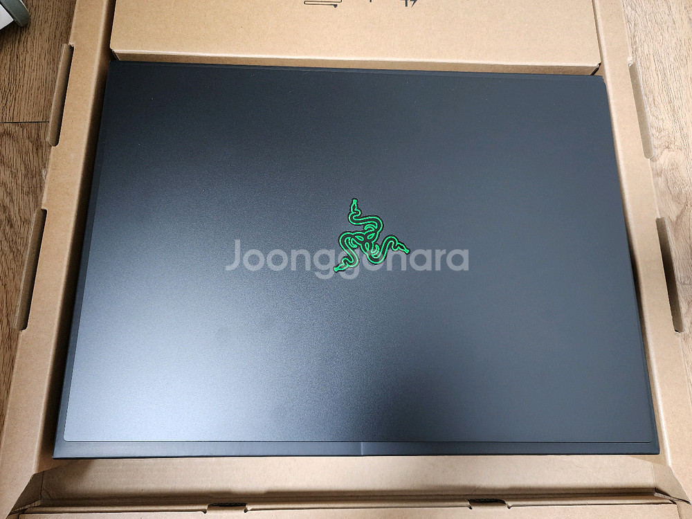 2025 레이저 블레이드 16 5070ti (RAZER BLADE 16)--3