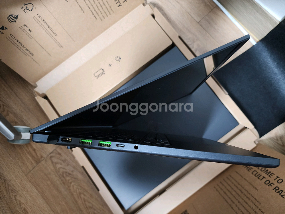 2025 레이저 블레이드 16 5070ti (RAZER BLADE 16)--5