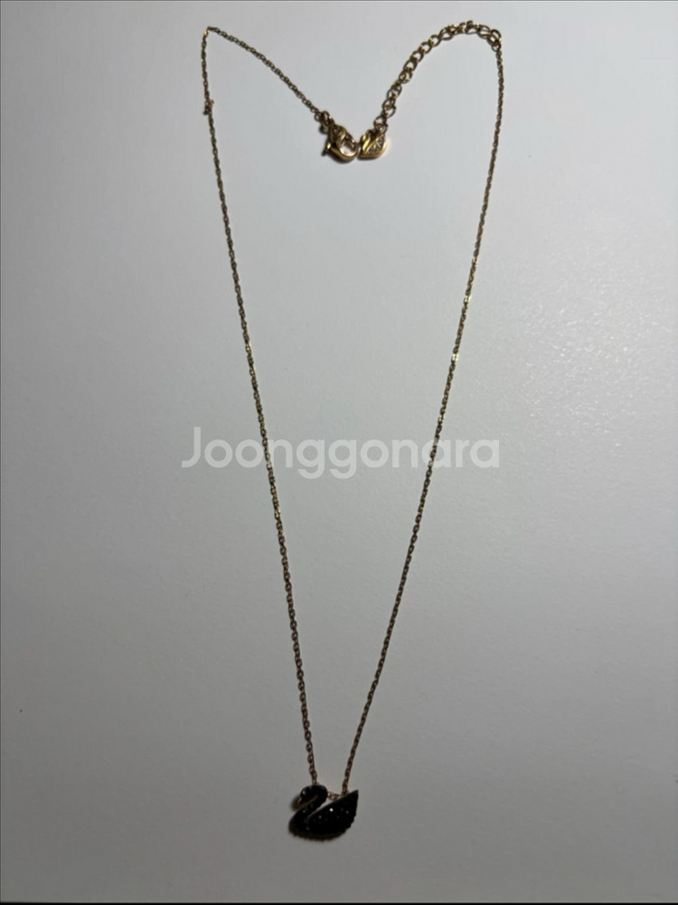 스와로브스키 블랙 스완 목걸이--1