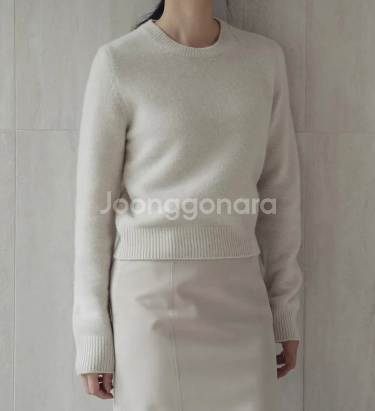 베뉴엣 시로니트 라운드넥 오트그레이--3