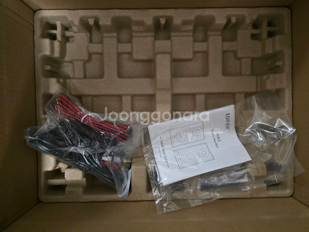 에디파이어 mr3 스피커 팝니다~--6