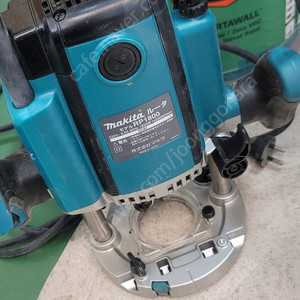 마키타 트리머 rp1800 거의 세재품