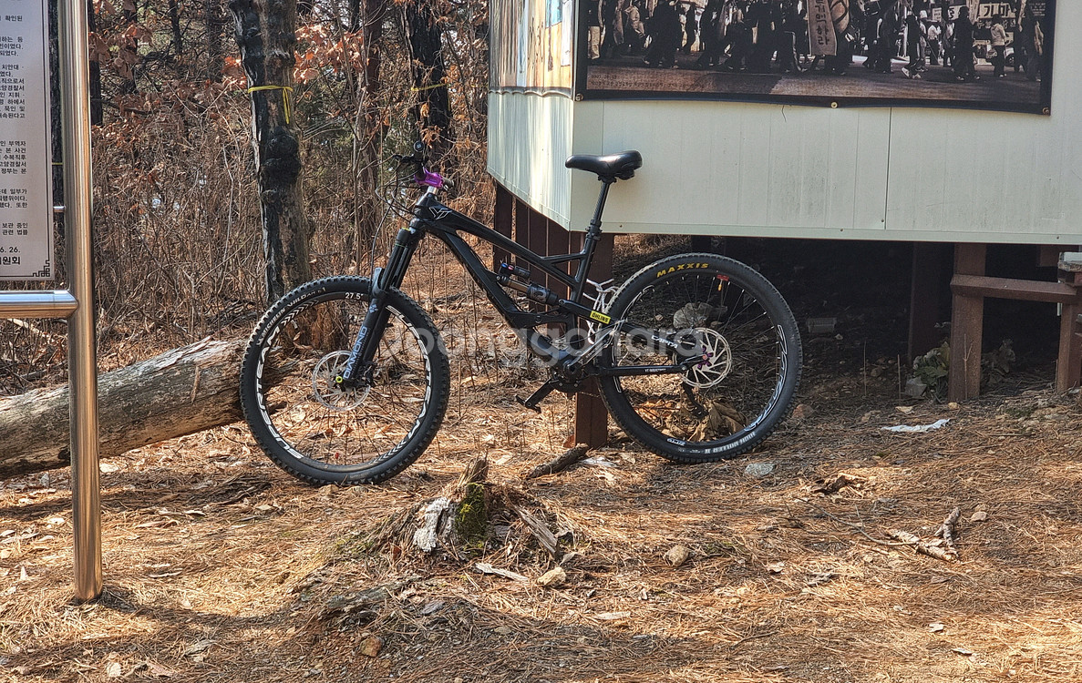 yt카프라 17년식 카본풀샥 mtb--0