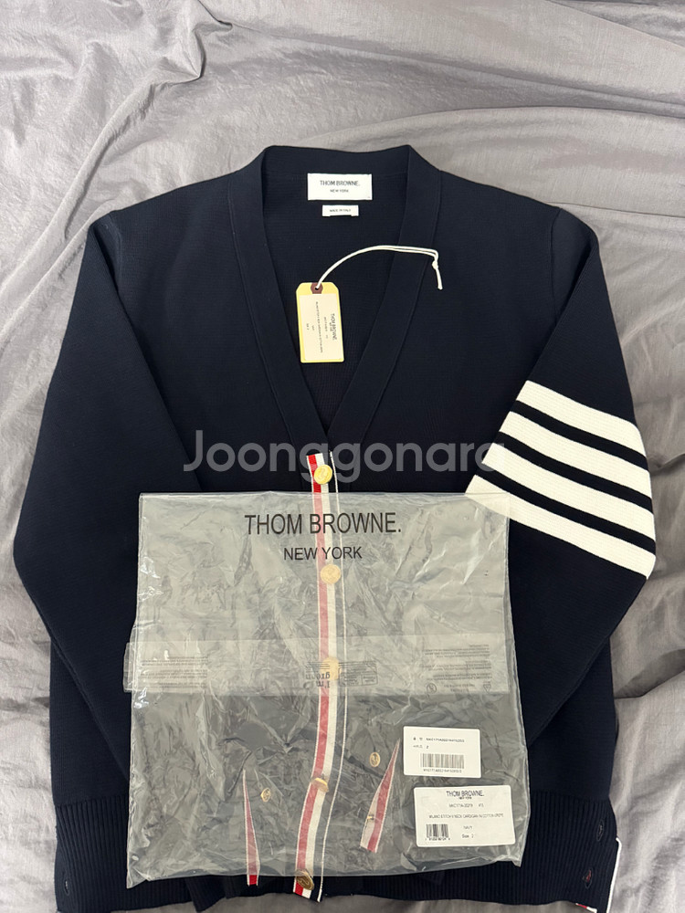 톰브라운 밀라노스티치 가디건 금장 네이비 2사이즈--0