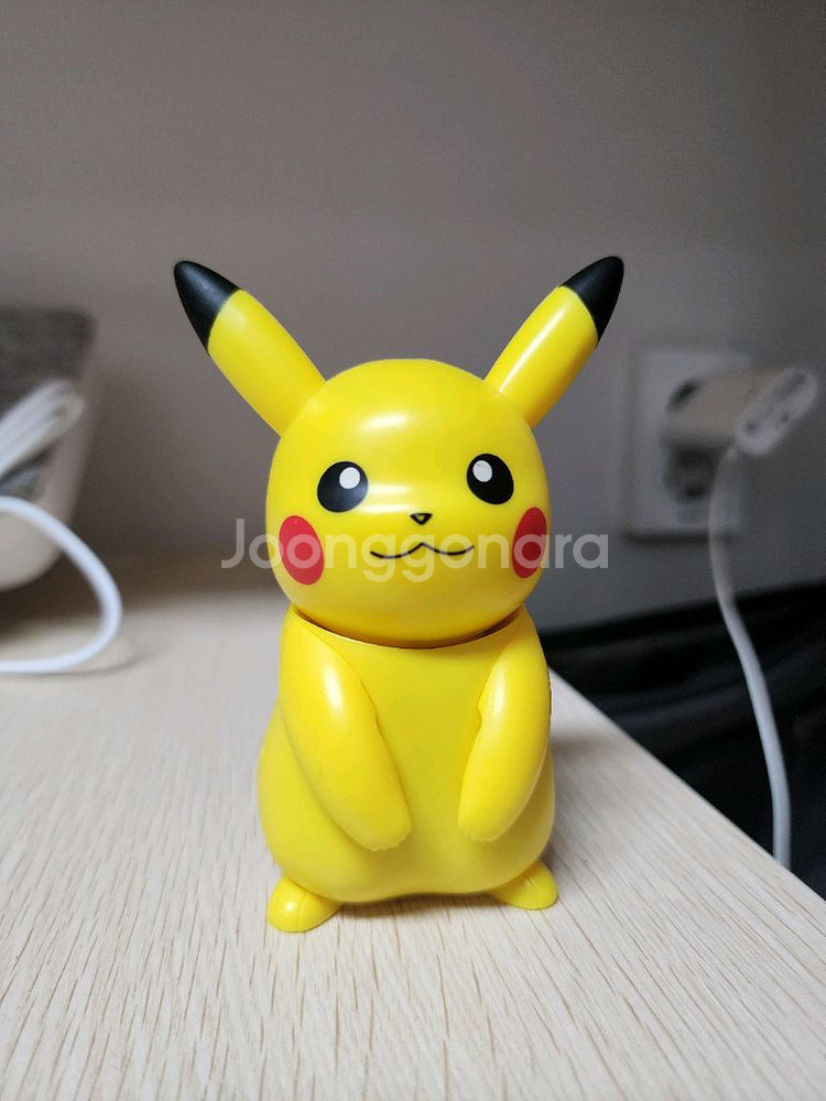 타카라토미 움직이는 헬로피카츄 피규어--0