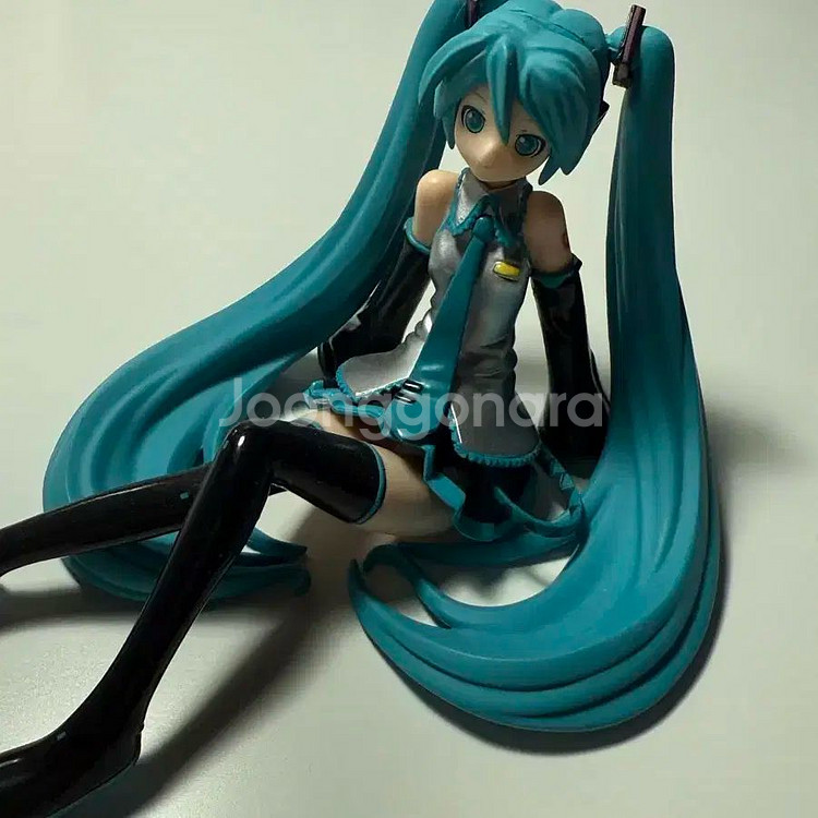 하츠네 미쿠 피규어--1