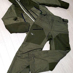 예쁜 미즈노 데모 스키복