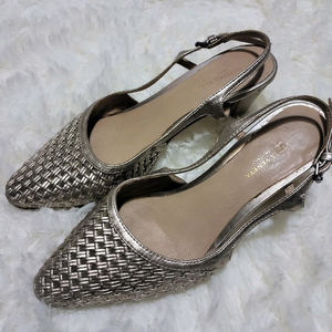 보테가베네타. 여성 슬링백 힐