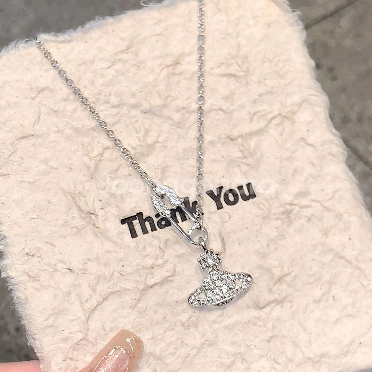 비비안웨스트우드 크리스탈 목걸이--0