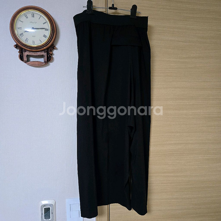 구호(KUHO) 비대칭 와이드 팬츠 (짝바지)--1