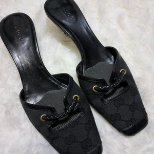 구찌 GG 패턴 뮬 슬리퍼38.5(정품)
