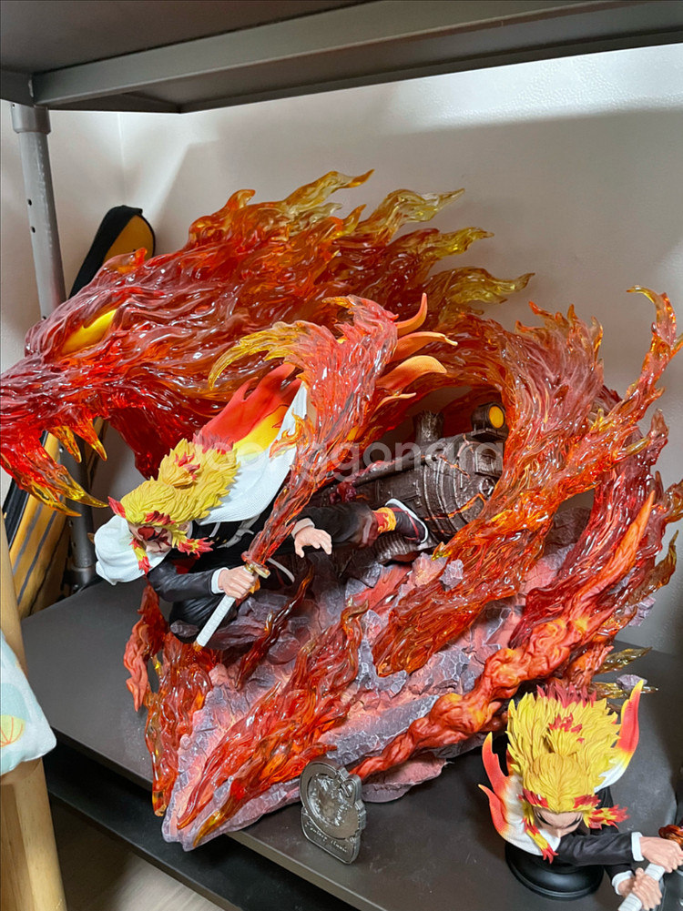 귀멸의 칼날 원피스 레진피규어 판매합니다--2